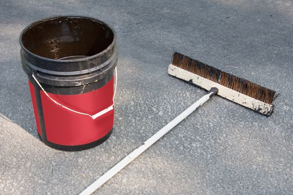 Cost of Tar Driveway Sealing in Oakland